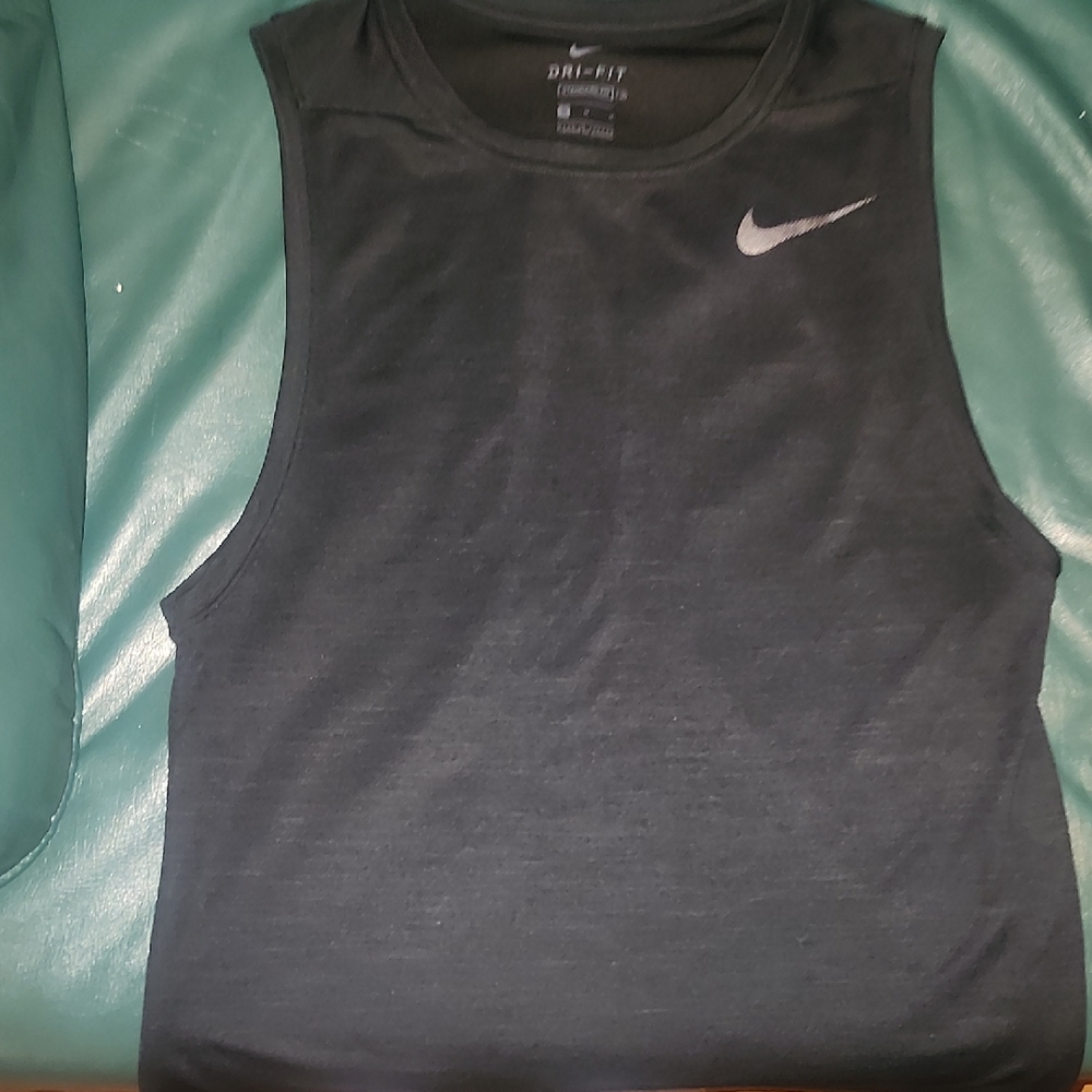 Nike Black Sleeveless Athletic Top